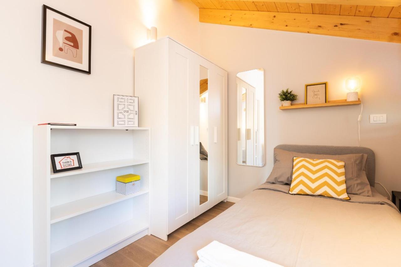 Joivy Contemporary Apartments In Historical Giambellino-Lorenteggio Milão Exterior foto